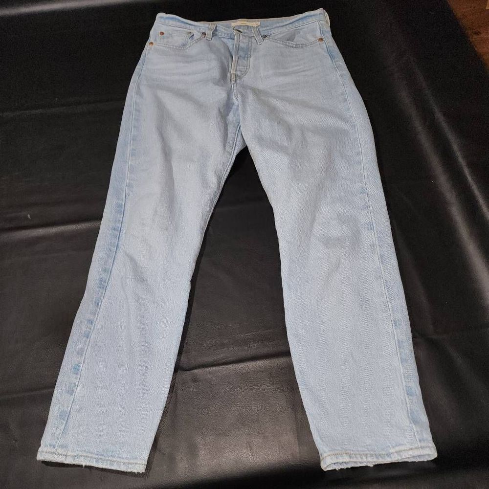 Levi's Womens Light‎ Wash Wedgie Button Fly Jeans 28